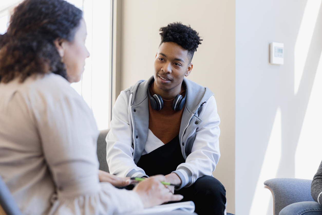 How to write meaningful feedback for university students - Vimarsana News