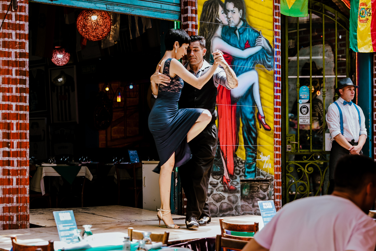 Tango dancers in Buenos Aires