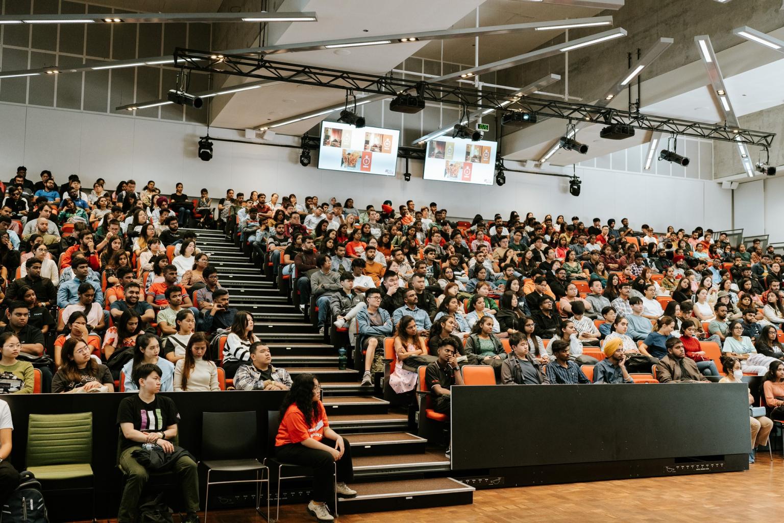  Swinburne University of Technology Students