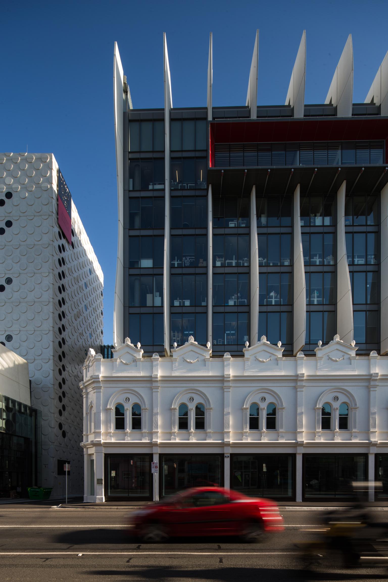  Swinburne University of Technology