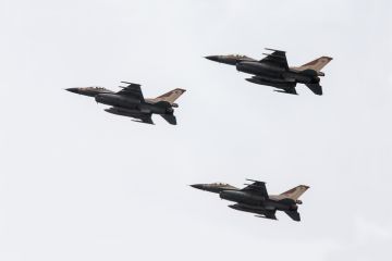 Israeli F-16s