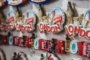 London souvenir fridge magnets