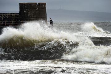 Waves crash on the west coast of Scotland to illustrate Cuts place Scottish universities at risk, sector warns SNP leaders