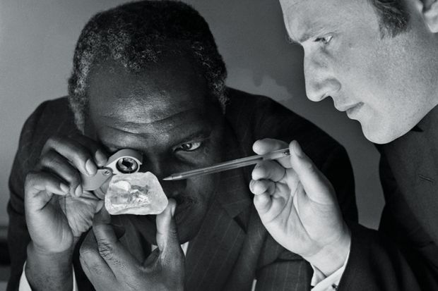 Inspecting a diamond