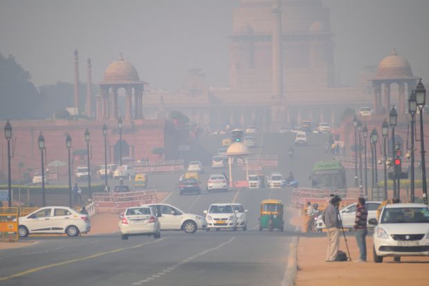 New Delhi covered in heavy smog.