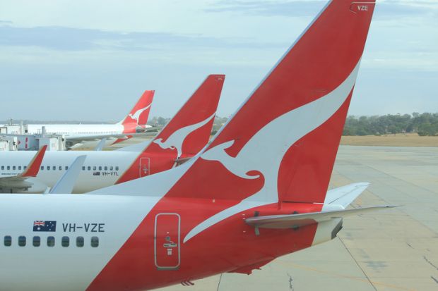 Qantas planes