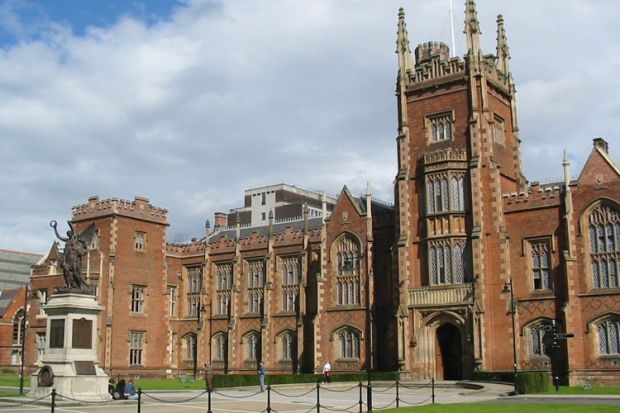 Queen&#039;s University Belfast campus building