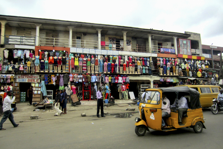 a-day-in-the-life-of-a-student-in-nigeria-student